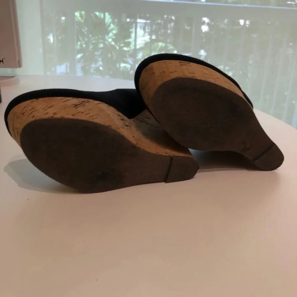 Steve Madden black cork wedges size 7